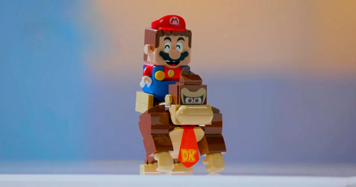 Pre-orders start for LEGO and Nintendo 'Super Mario' set that interacts  with the physical world – GeekWire
