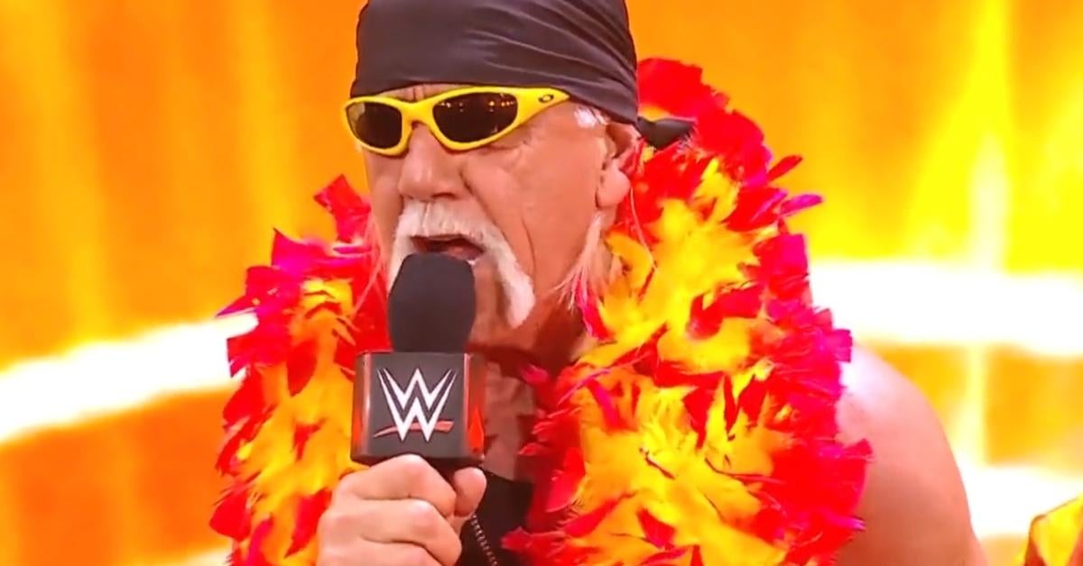 wwe-raw-xxx-hulk-hogan-mic-issues-1