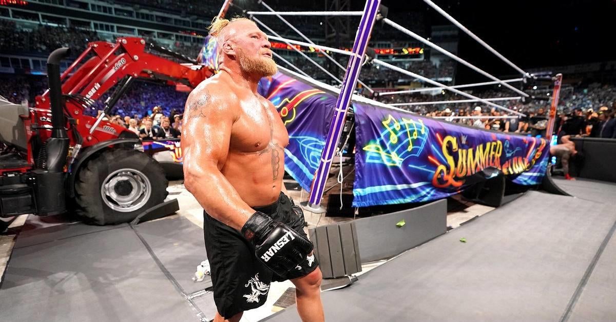wwe-summerslam-brock-lesnar-tractor